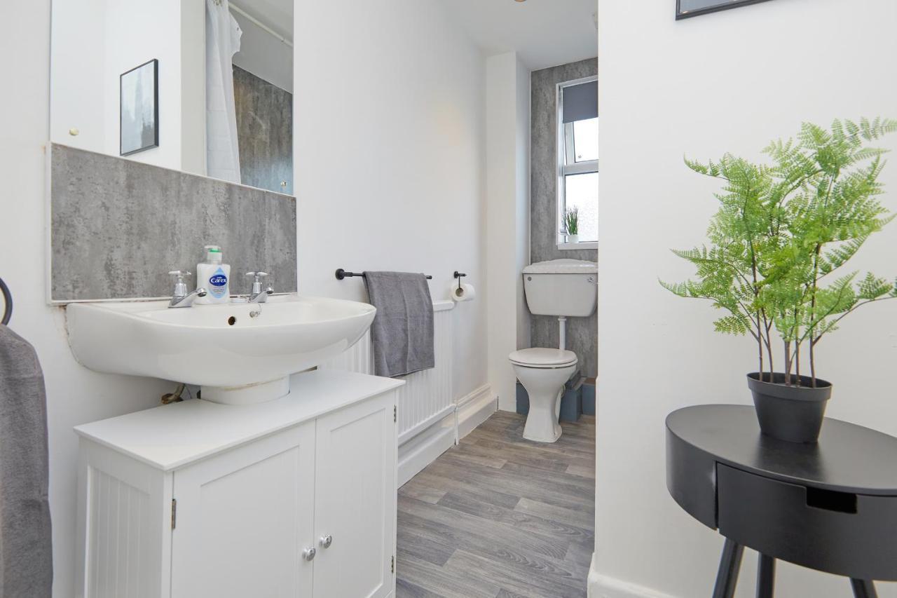 Your Sheffield Stays - Spacious 5 Bedroom House Exterior foto